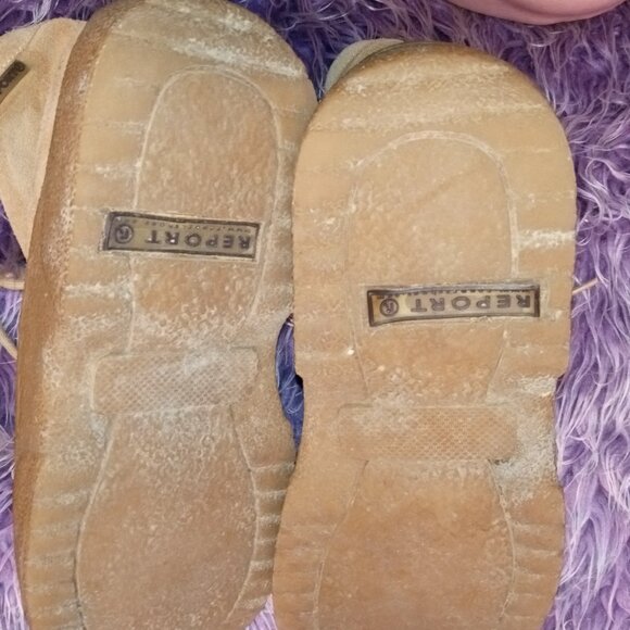 Womens Wallabees - Picture 4 of 5